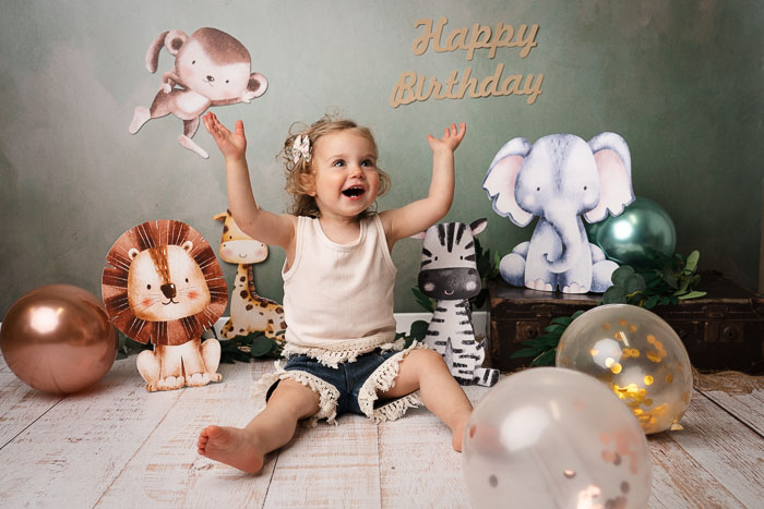 Fotoshoot met safari dieren en ballonnen, verjaardagsfoto